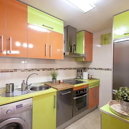Cubo's Espana 2c Apartment